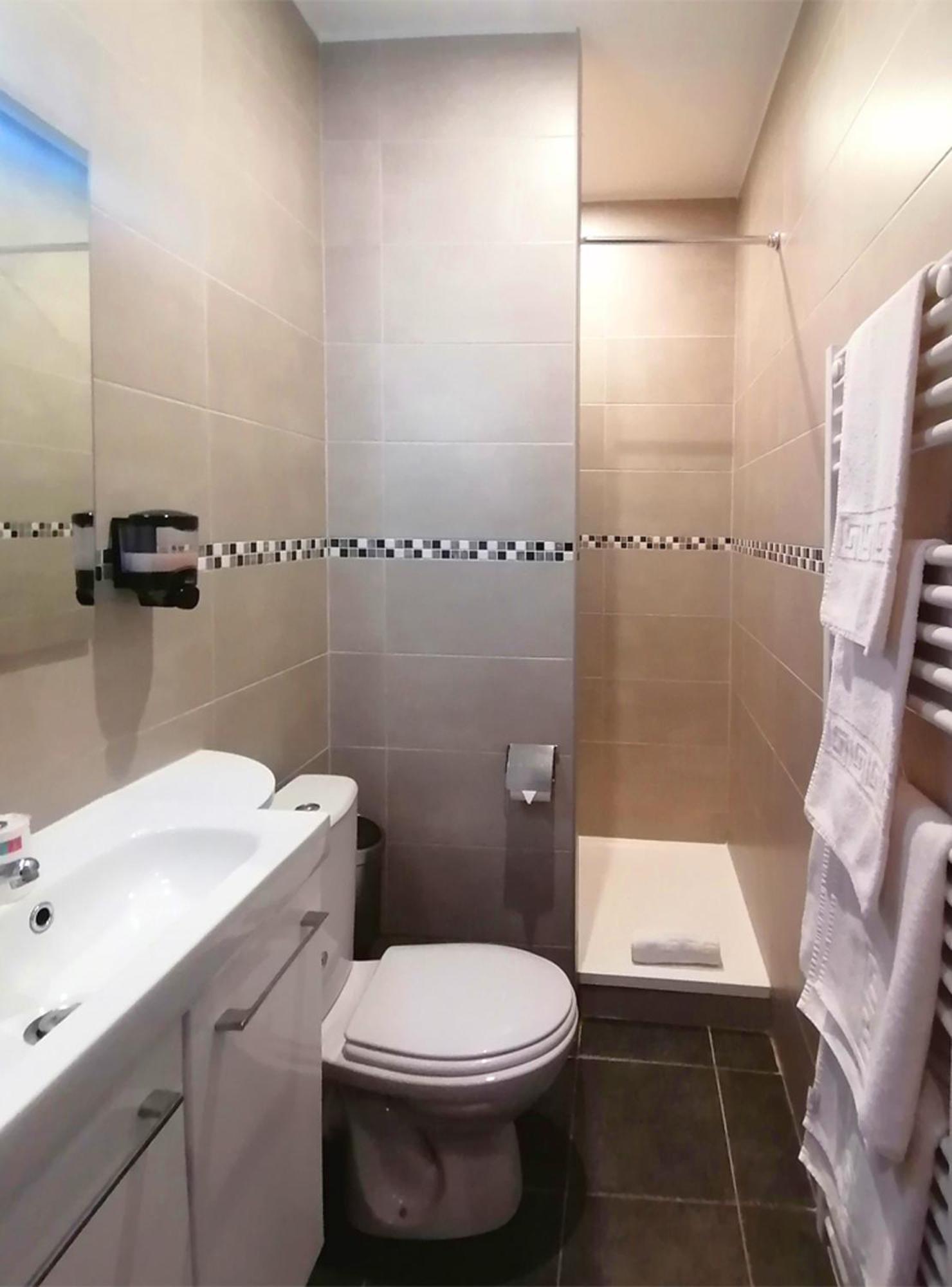 Hotel Le Dormeux Mehun-sur-Yevre Buitenkant foto