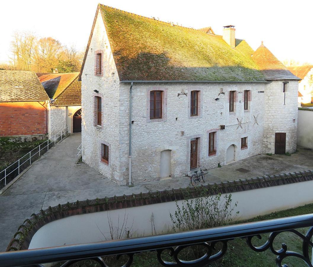 Hotel Le Dormeux Mehun-sur-Yevre Buitenkant foto